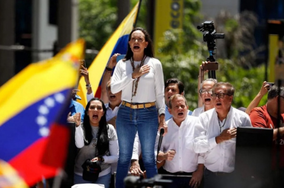 María Corina Machado Liberada Tras Detención en Chacao; Surgen Alegaciones de “Falsa Bandera”