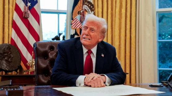 ¿El fin del multiculturalismo en EE.UU.? Trump declara el inglés como lengua oficial