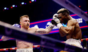 Derrota a William Scull y Reafirma su Legado como Campeón Indiscutido del Peso Supermediano