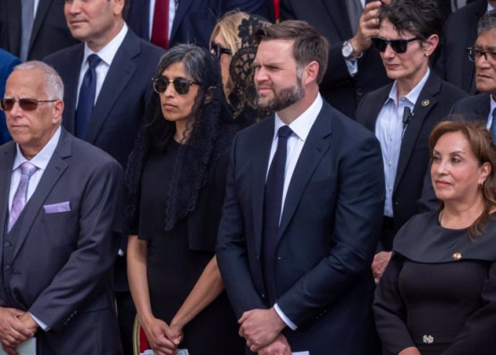 El Papa y el vicepresidente de EE.UU. abordan crisis internacionales